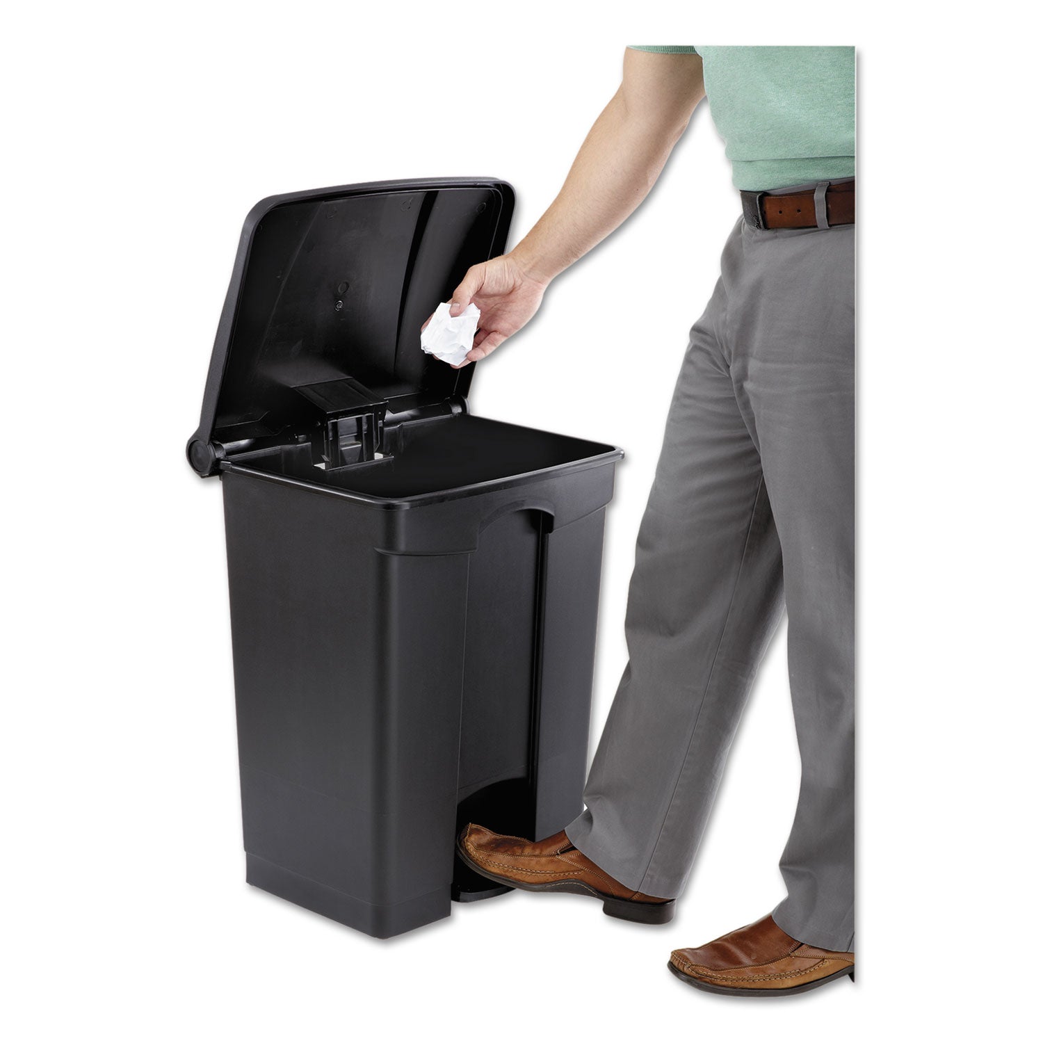 Safco Large Capacity Plastic Step-On Receptacle, 17 gal, Black