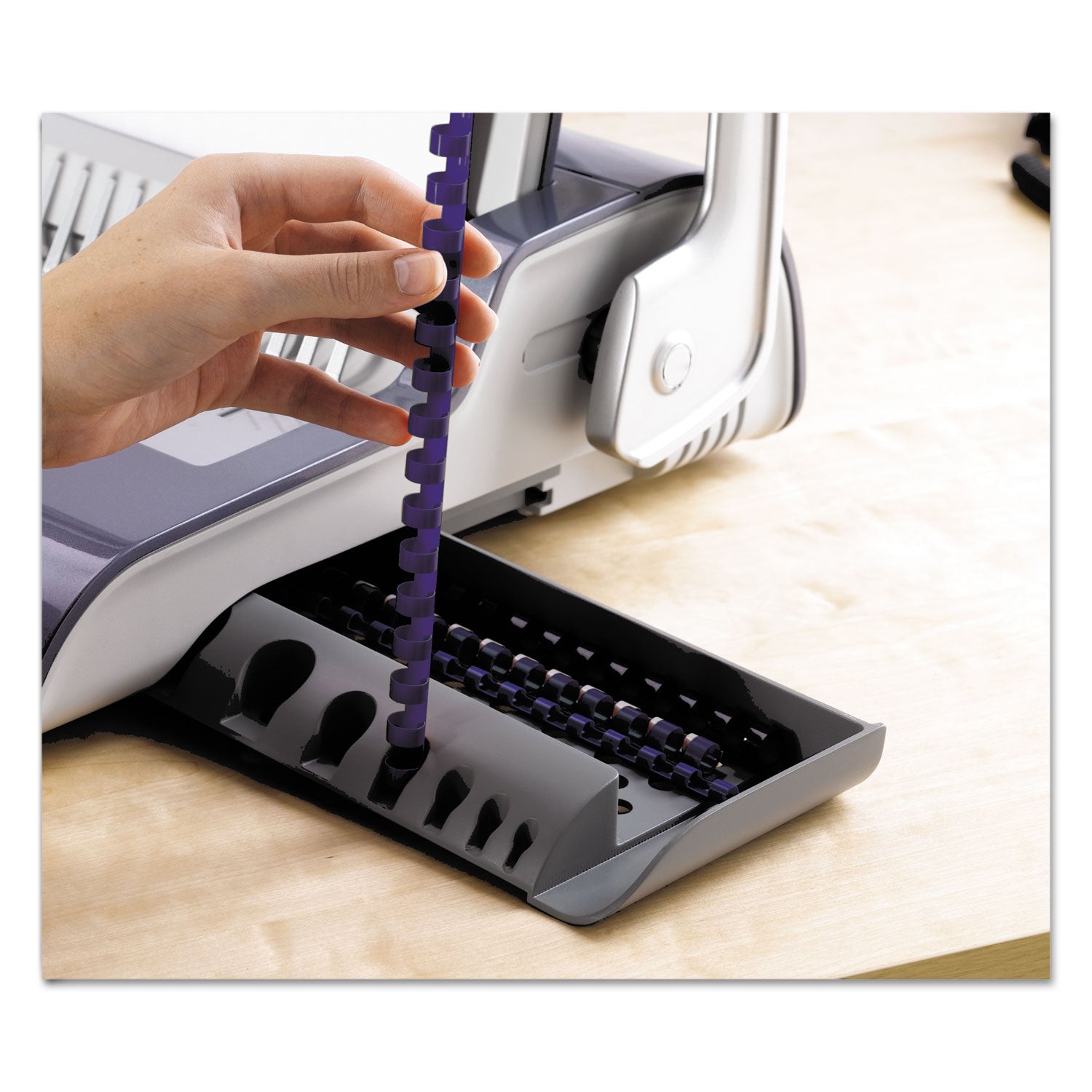 Fellowes Quasar 500 Manual Comb Binding System, 500 Sheets, 18.13 x 15.38 x 5.13, Metallic Gray