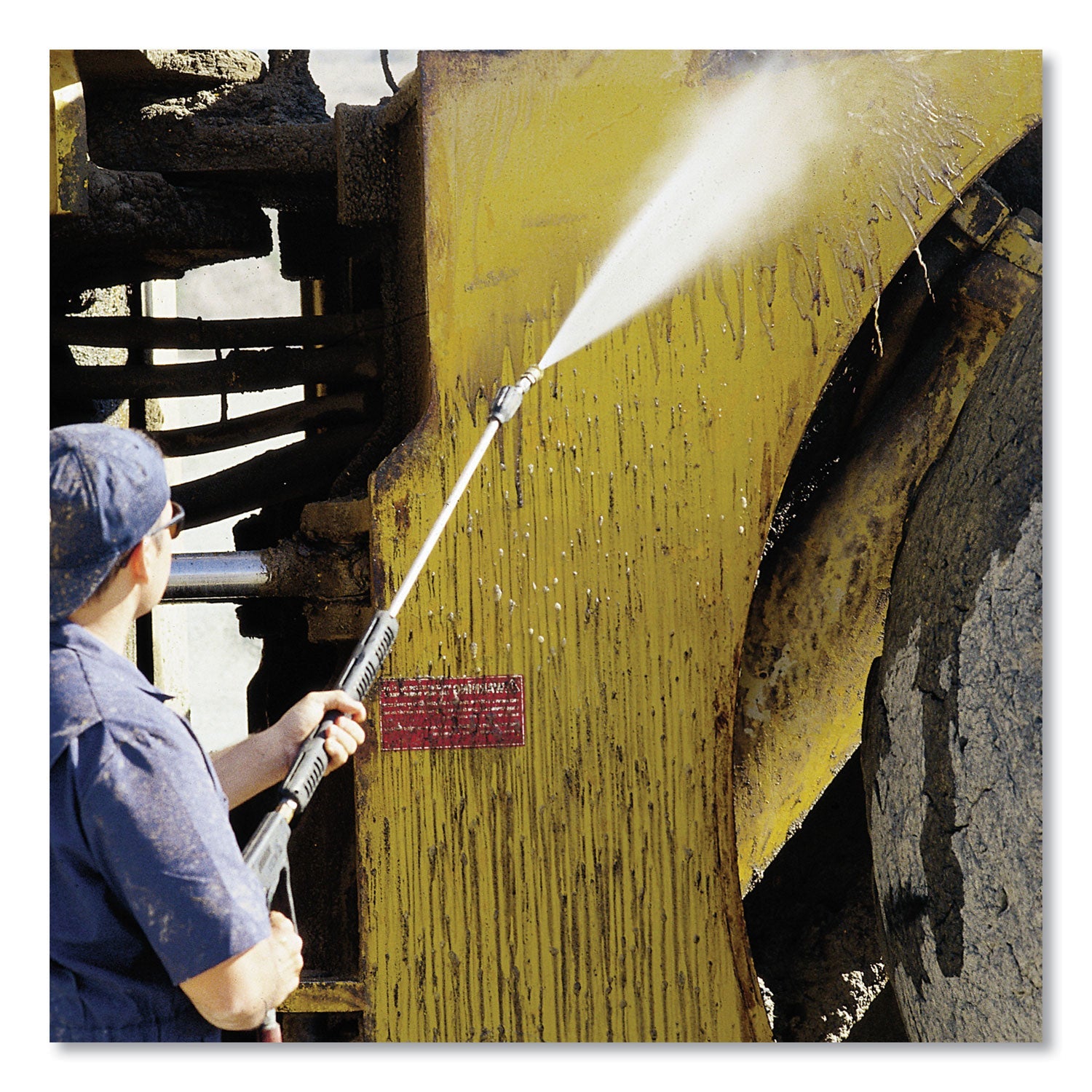 Simple Green Heavy-Duty Cleaner and Degreaser Pressure Washer Concentrate, 1 gal Bottle, 4/Carton