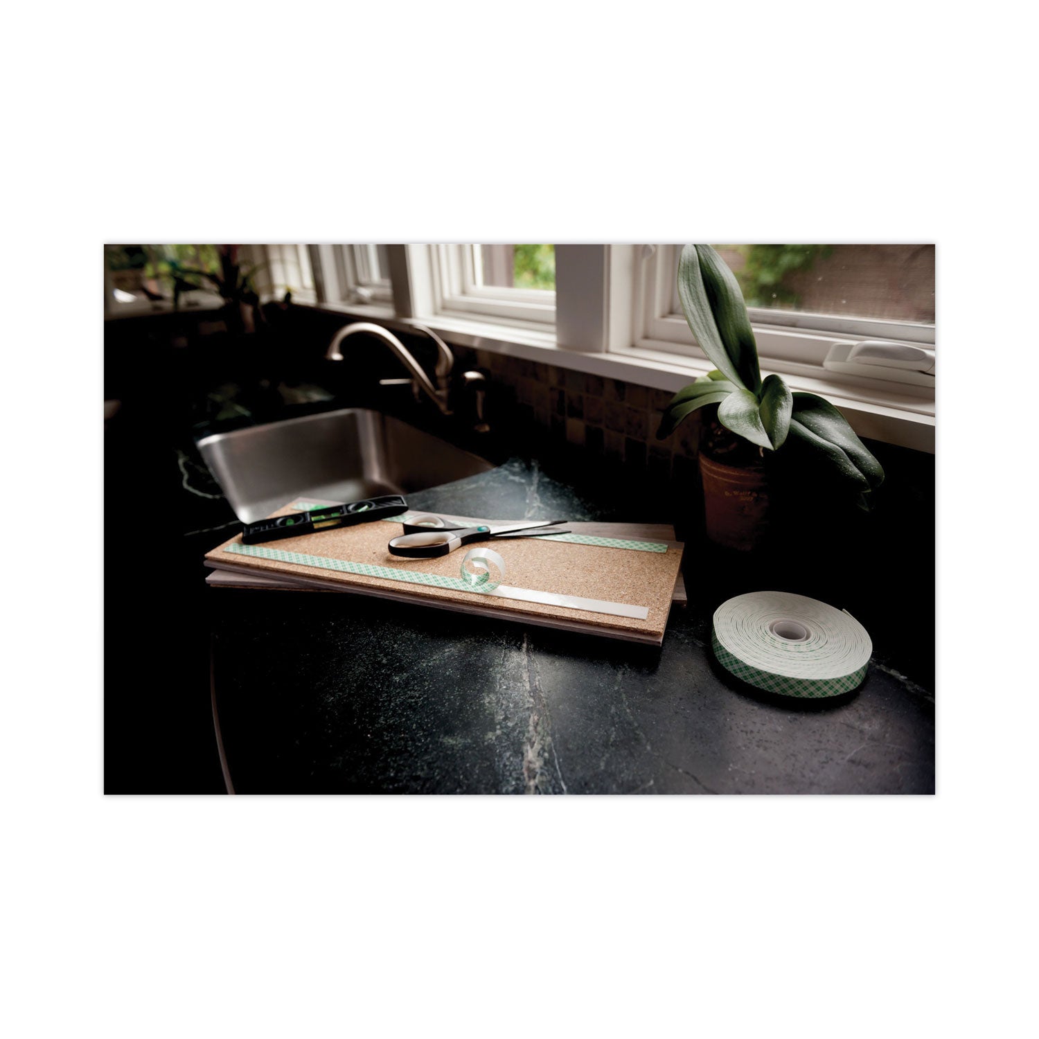 Scotch Permanent High-Density Foam Mounting Tape, Holds Up to 2 lbs, 0.75" x 38 yds, White