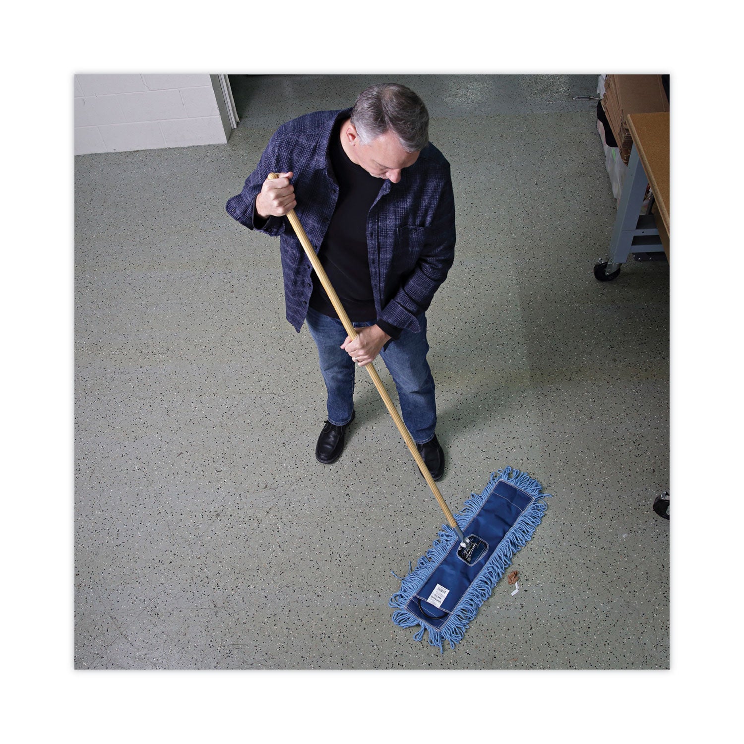 Boardwalk Clip-On Dust Mop Handle, Lacquered Wood, Swivel Head, 1" dia x 60", Natural