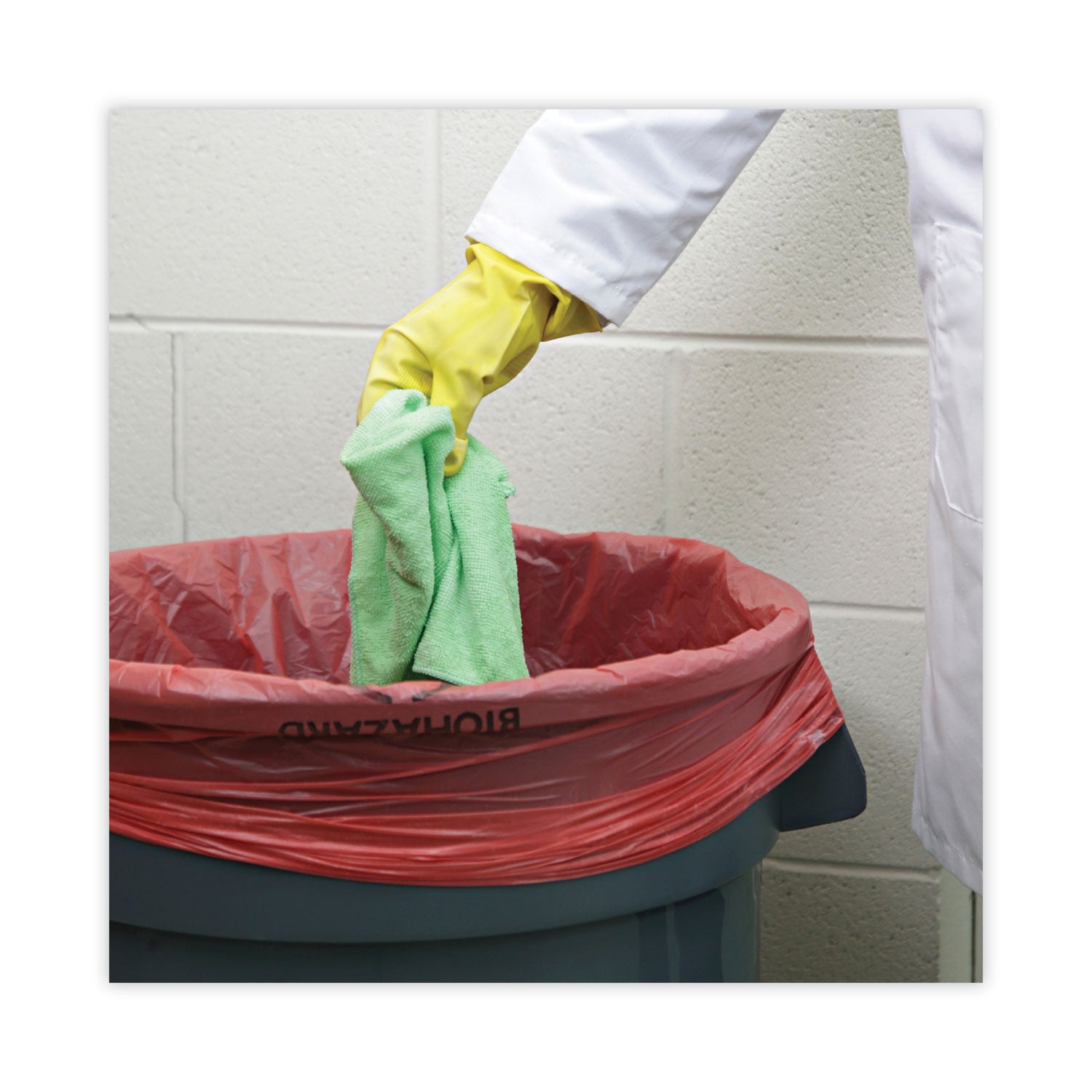 Boardwalk Linear Low Density Health Care Trash Can Liners, 45 gal, 1.3 mil, 40 x 46, Red, 100/Carton