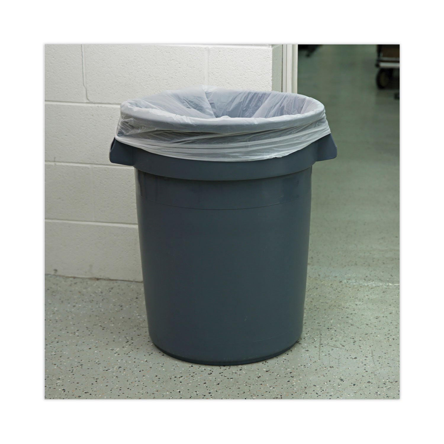 Boardwalk Low-Density Waste Can Liners, 33 gal, 0.6 mil, 33 x 39, White, 6 Rolls of 25 Bags