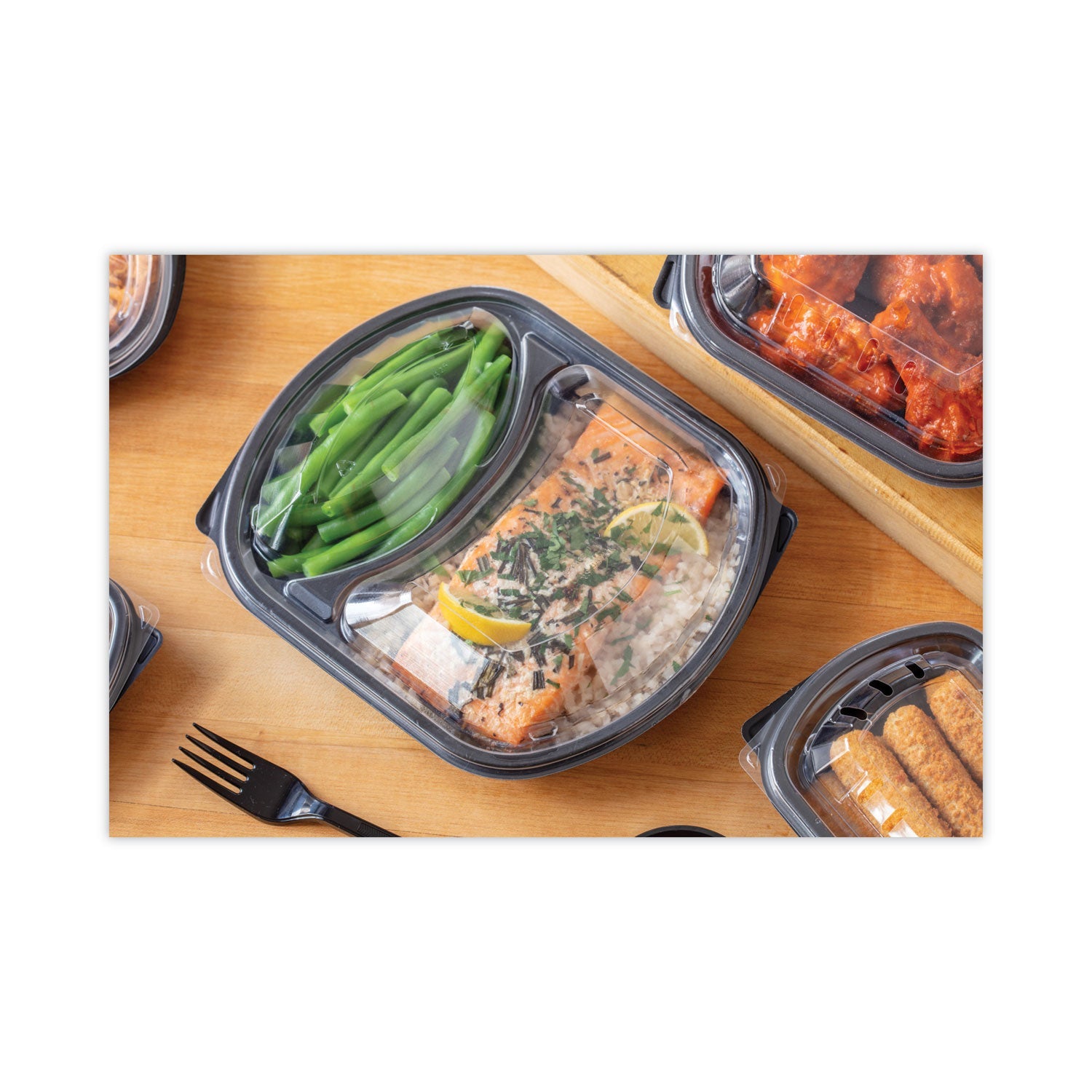 Pactiv Evergreen ClearView MealMaster Lid with Fog Gard Coating, Large 2-Compartment Dome Lid, 9.38 x 8 x 1.25, Clear, Plastic, 252/Carton