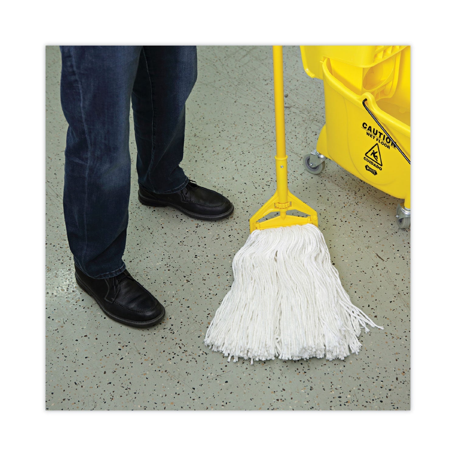 Boardwalk Cut-End Wet Mop Head, Rayon, No. 32, White